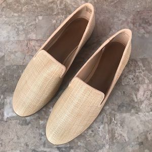 Universal Thread Women’s Loafers Size: 9